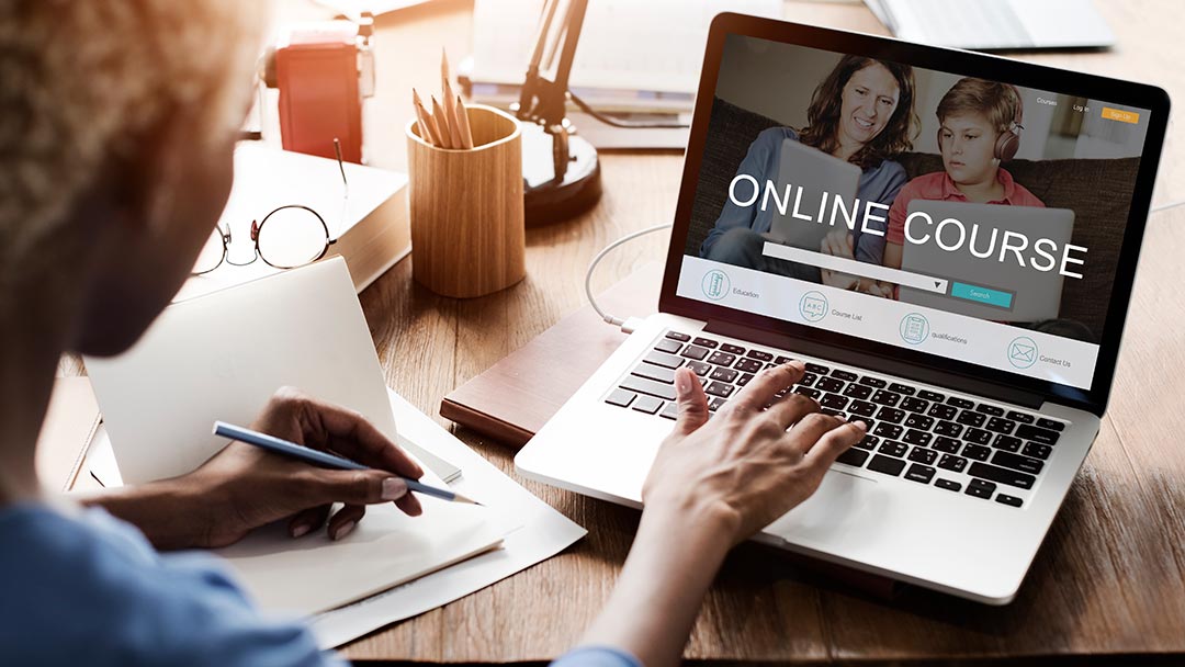 Các khóa học online phù hợp cho lộ trình học Marketing Online